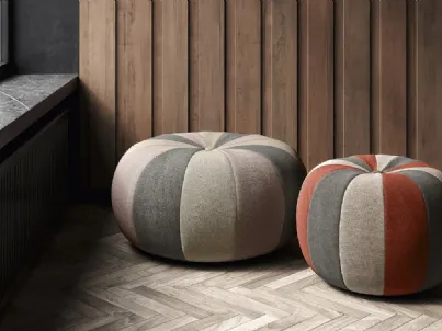 Pouf dalla forma tonda Bound in tessuto di Doimo Salotti