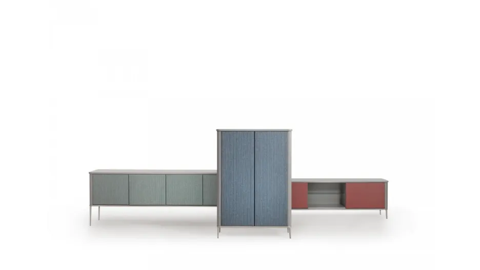 Mobile contenitore in MDF laccato con ante rivestite in tessuto Lea H132 di Midj