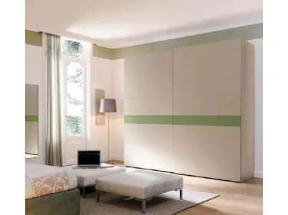 Armadio con ante scorrevoli in melaminico e laccato NC206 Slider Strip di Moretti Compact