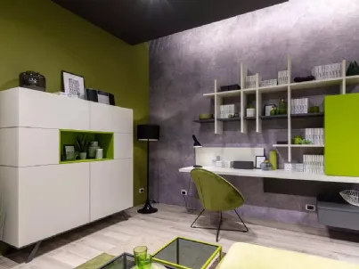 Madia Alta in laminato con wallbox a giorno laccato LV210 di Moretti Compact