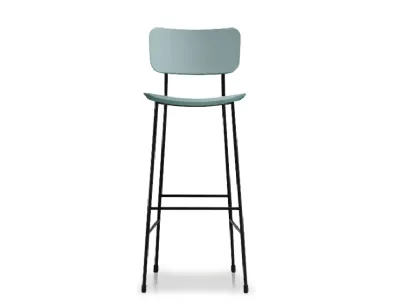 Sgabello in cuoio toscano e struttura in metallo verniciato Master M CU di Midj