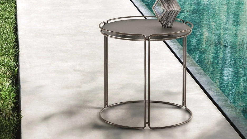 Tavolino Monolith in gres e metallo di Ditre Italia